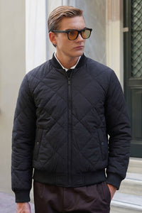 Jaqueta Bomber Reversível Masculina Preta e Bege, Leve e Acolchoada, 2 em 1