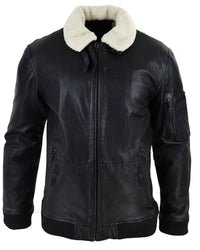 Jaqueta bomber masculina de couro preto com gola branca.