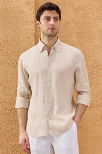 Camisa masculina bege de linho puro, manga comprida, com botões, para o verão.