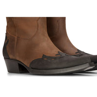 Botas masculinas de cano alto estilo western, em couro legítimo marrom, para montaria, dança, caça, estilo cowboy vintage. Bico fino.