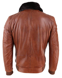 Jaqueta de couro estilo piloto masculina, modelagem slim fit, em tom marrom ferrugem lavado.