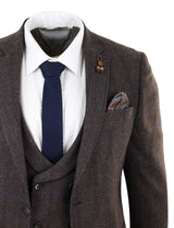 Terno de tweed xadrez marrom de 3 peças