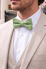 Gravata borboleta masculina verde sálvia