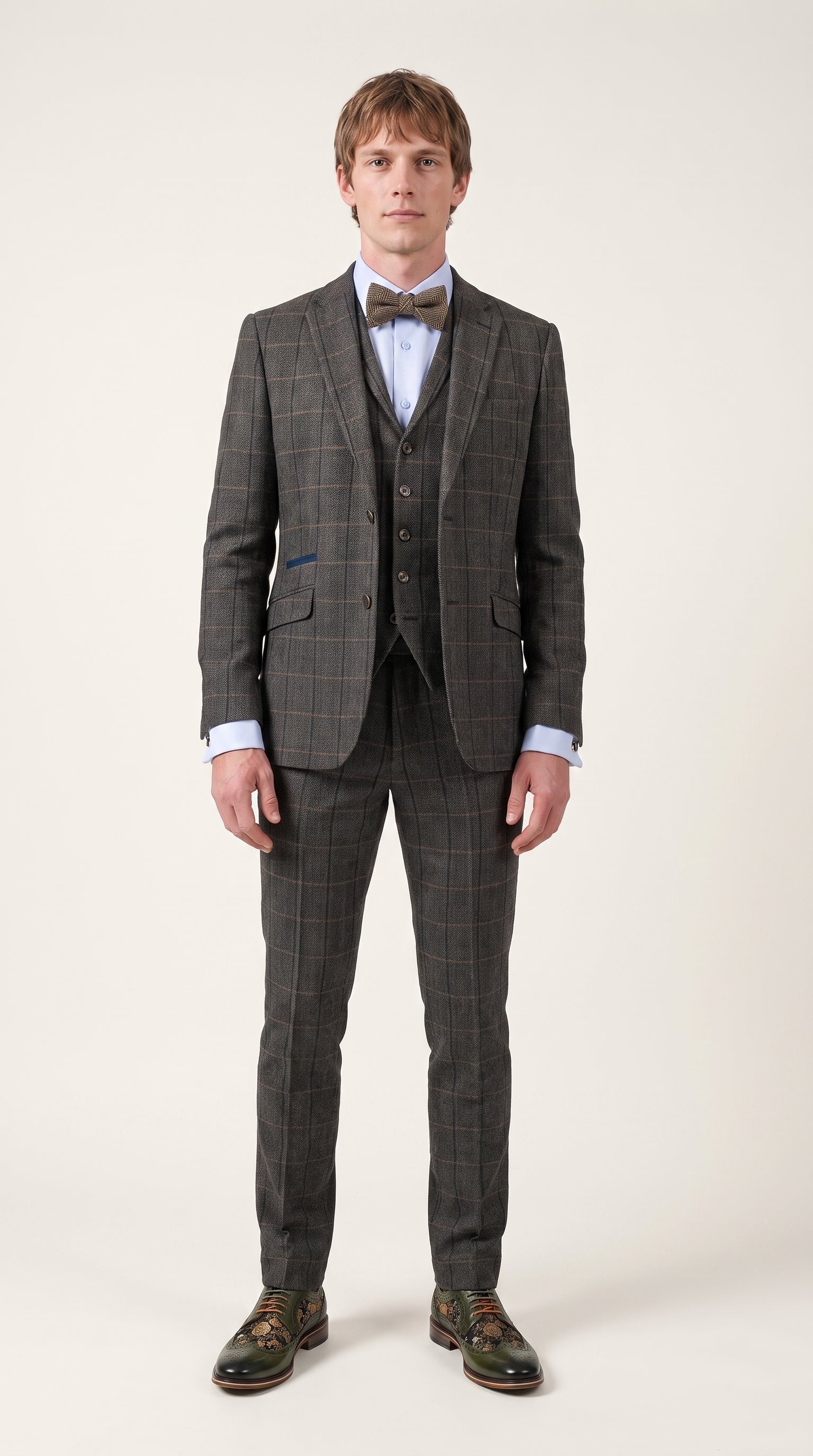 Look #330 styled with Terno masculino Cavani Albert em tweed espinha de peixe com estampa xadrez, 3 peças, cor carvão.