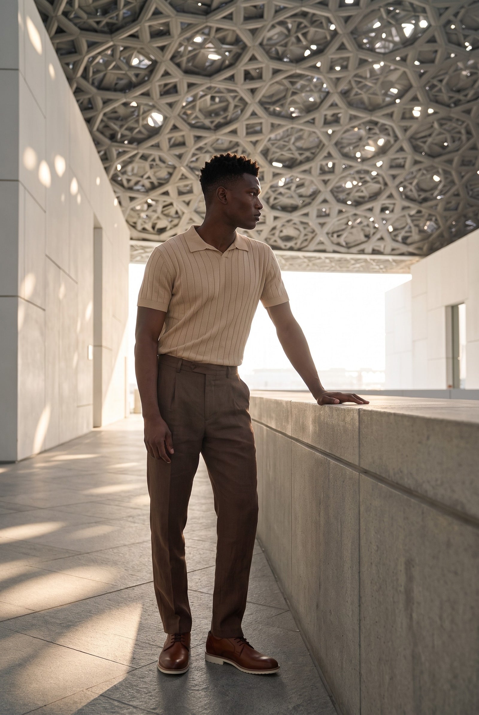 Look #891 styled with Camisa polo masculina bege canelada