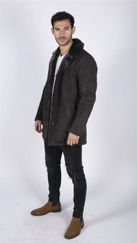 Casaco masculino de pele de carneiro genuína marrom vintage clássico 3/4 com botões e decote em V