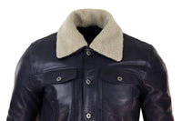 Jaqueta masculina de couro legítimo com gola de pele, estilo retrô vintage clássico, azul marinho casual.