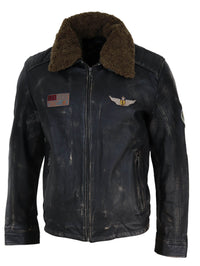 Jaqueta masculina vintage de couro com gola de pele.