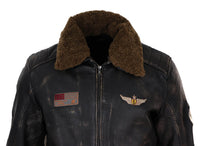 Jaqueta masculina vintage de couro com gola de pele.