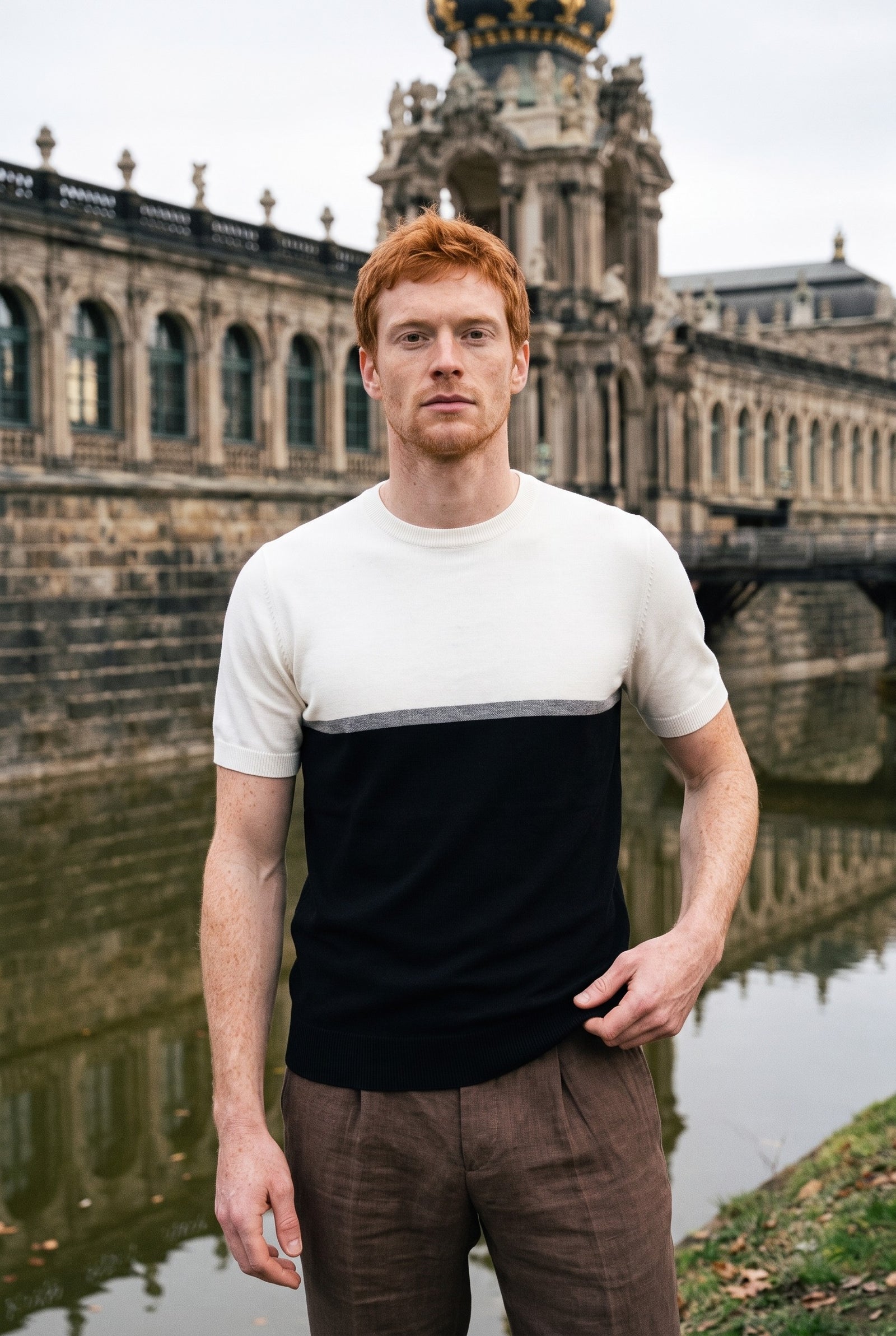 Look #879 styled with Camiseta masculina de malha com blocos de cores em branco e preto
