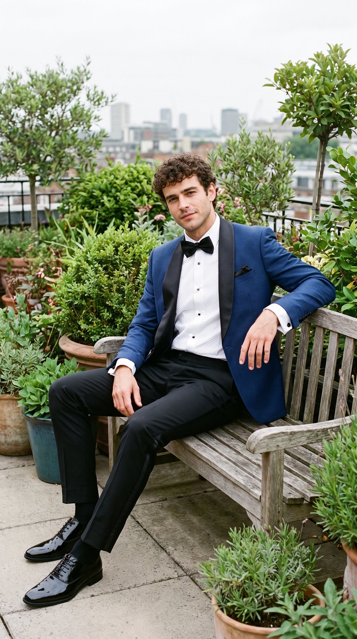 Look #800 styled with Aspen - Terno Smoking Azul Masculino de Duas Peças com Gola Xale