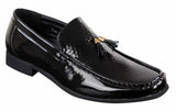 Sapatos masculinos pretos de verniz com borlas