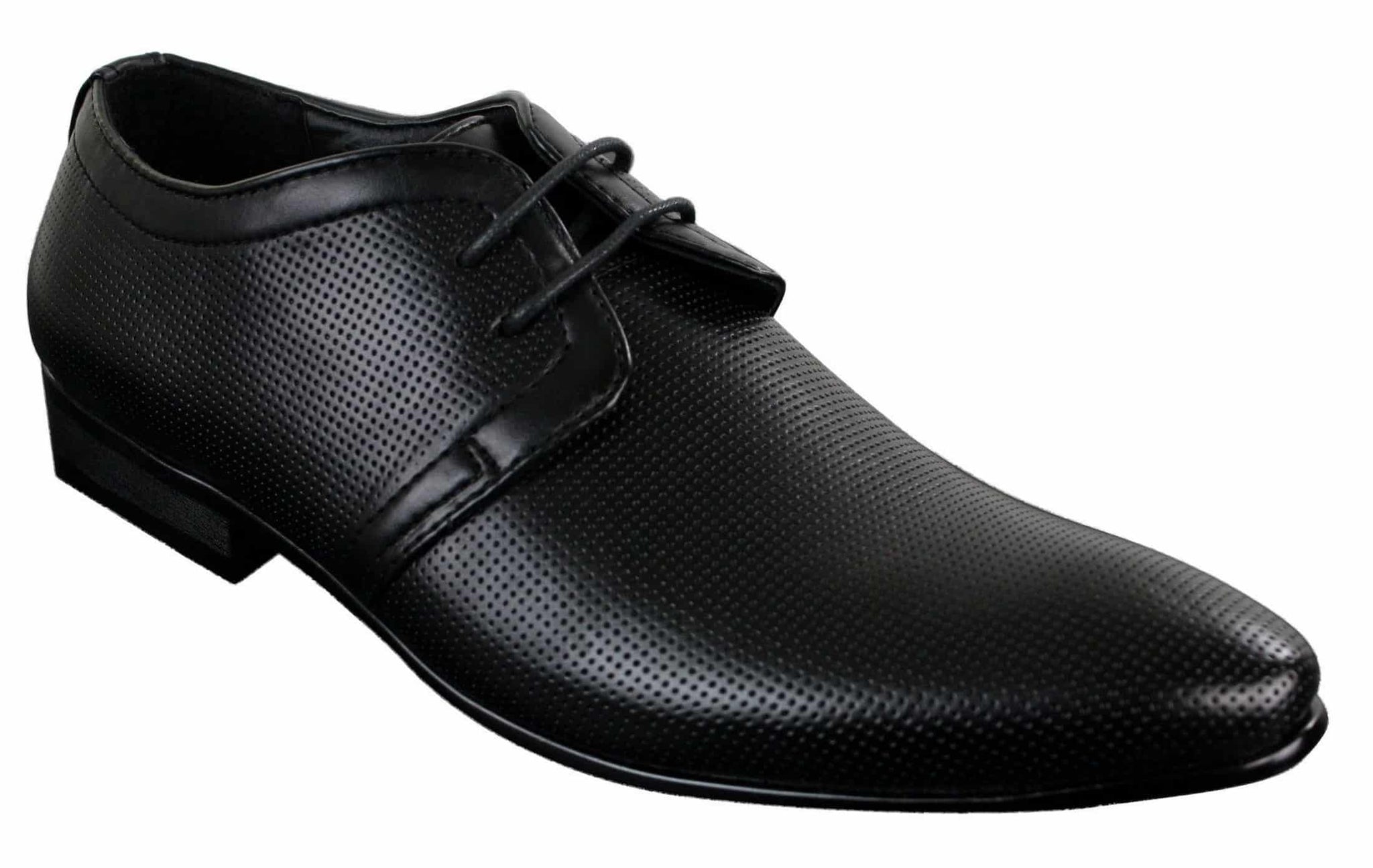 Sapatos masculinos casuais elegantes em couro PU perfurado nas cores preto, bege e marrom.