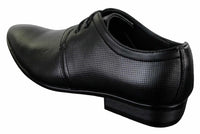 Sapatos masculinos casuais elegantes em couro PU perfurado nas cores preto, bege e marrom.