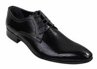 Sapatos masculinos elegantes e formais com cadarço, em couro envernizado brilhante de crocodilo, nas cores azul-marinho, vermelho e preto.