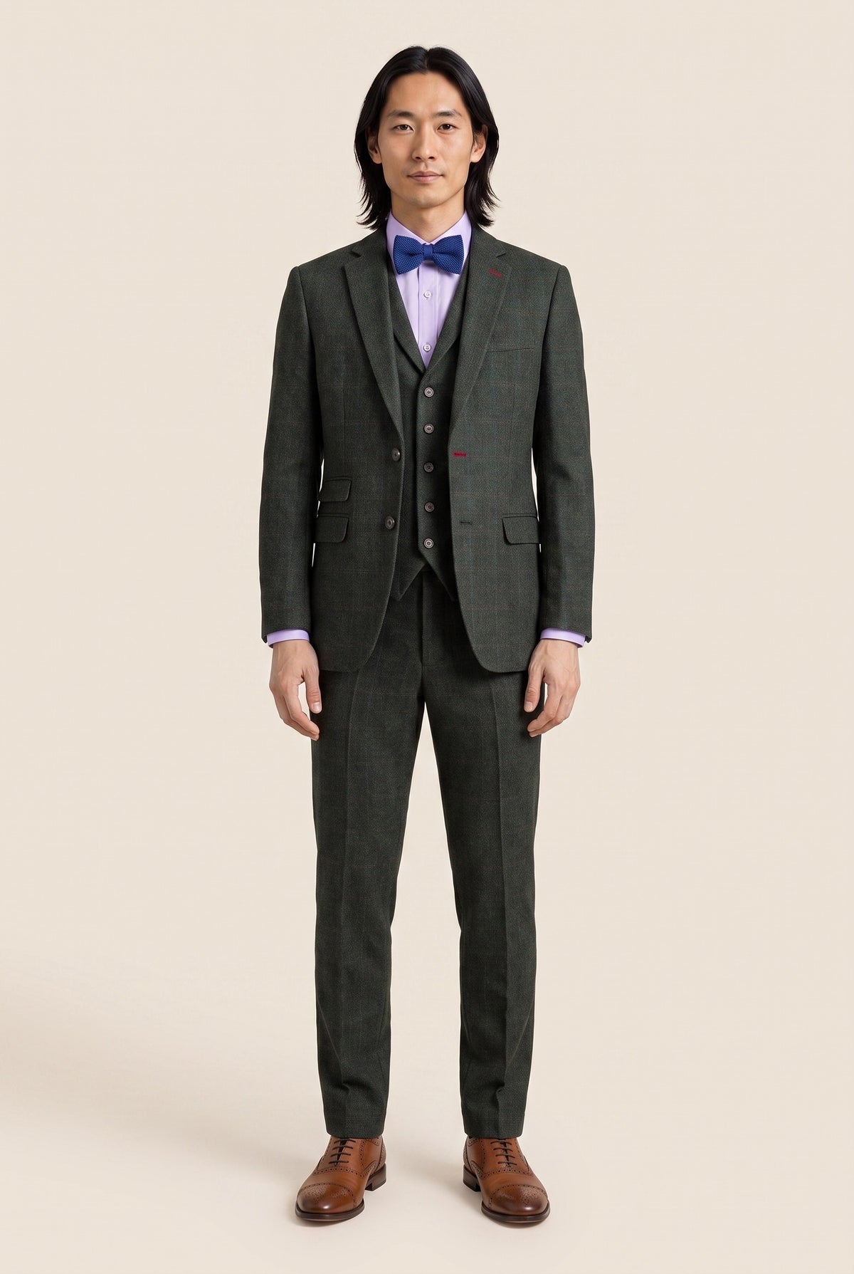 Look #1003 styled with Terno masculino Joshua de 3 peças em tweed verde, corte slim.
