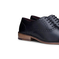 Sapatos Brogue Clássicos Masculinos em Couro Legítimo Preto com Cadarço, Elegantes e Formais, Estilo Vintage.