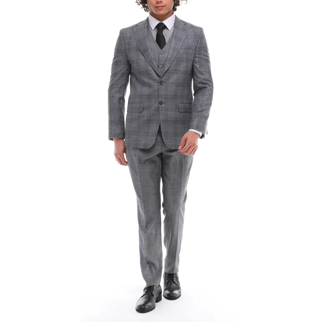 Terno masculino de 3 peças, cinza e azul xadrez, colete e calça contrastantes, ideal para casamento e formatura.