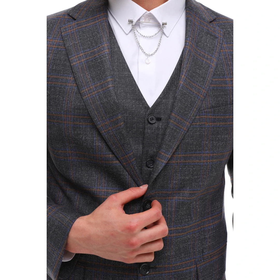 Terno masculino de 3 peças, xadrez cinza e marrom, corte sob medida, para casamento, formatura e corridas.