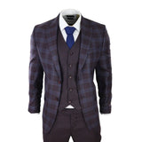 Terno masculino de 3 peças em xadrez roxo e azul com colete e calça contrastantes para casamento.