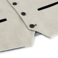 Terno infantil masculino de 3 peças em tweed creme com estampa xadrez, corte sob medida, elegante e formal. Ideal para casamentos e festas.