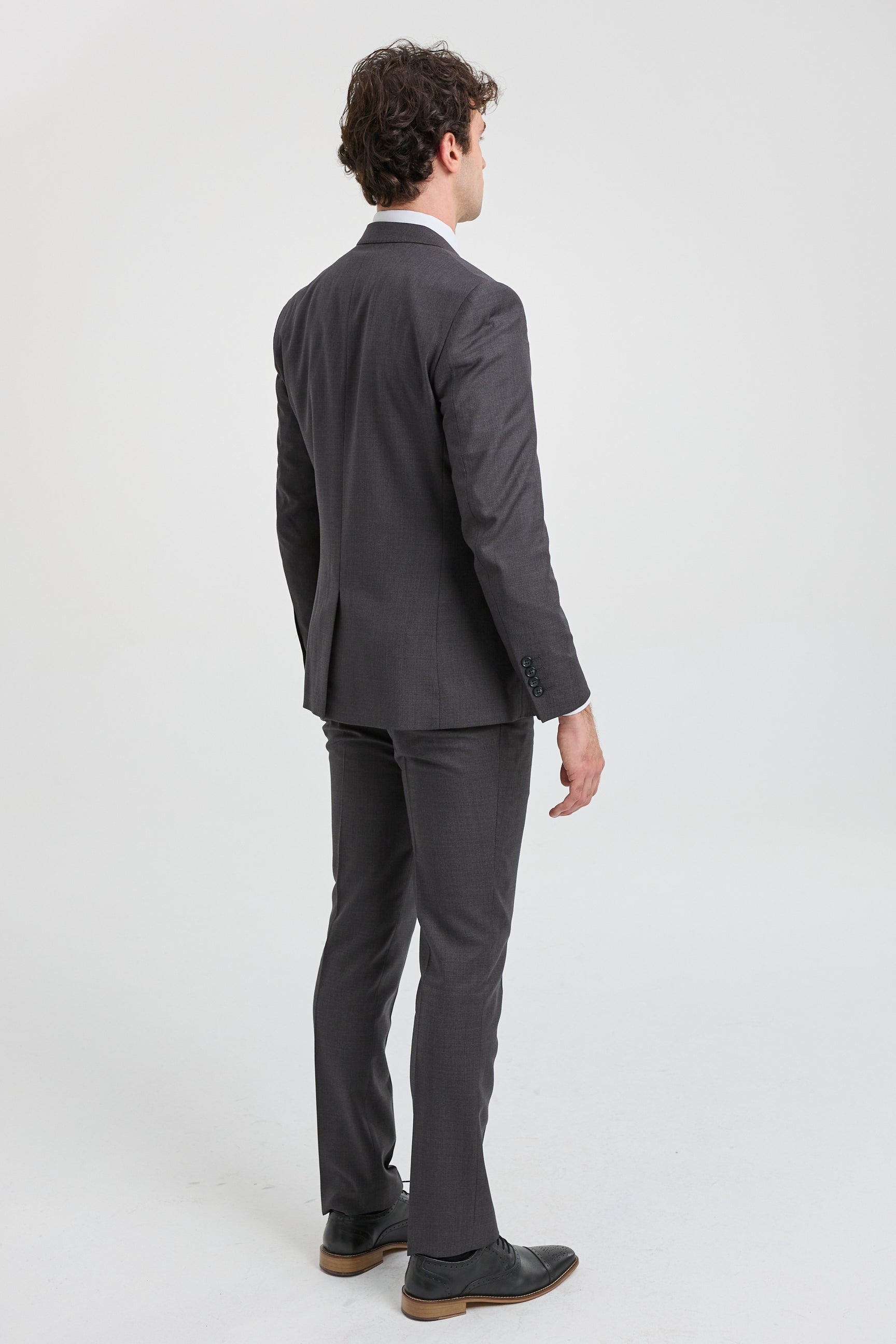 Terno masculino cinza escuro carvão de 3 peças com costura clássica para casamento, verão e formatura.
