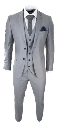 Terno masculino cinza claro de 3 peças com costura clássica para casamento, verão e formatura. Ideal para noivos.