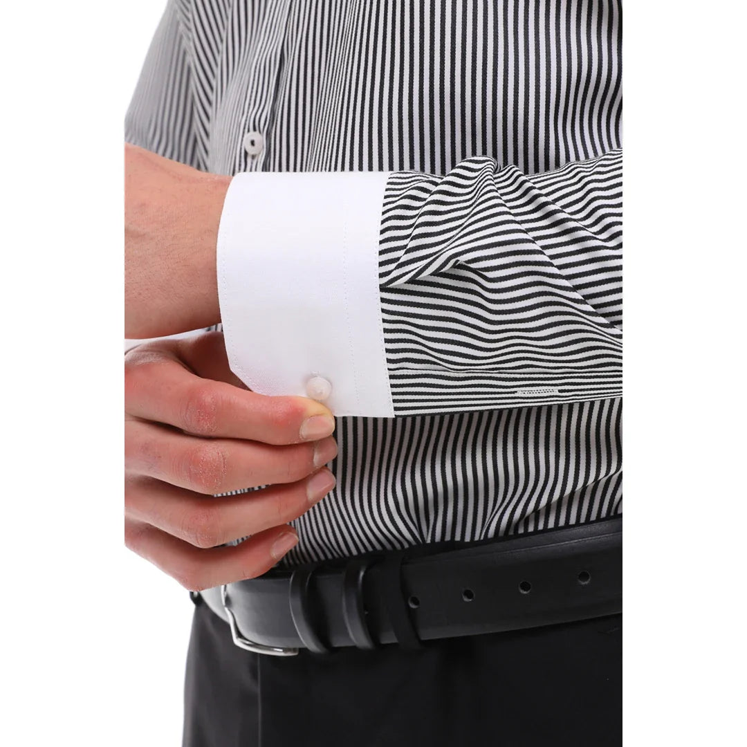 Camisa social masculina listrada com botões e gola clássica - Preta