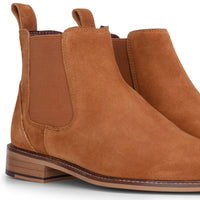 Botas Chelsea de cano curto masculinas em camurça cor camelo