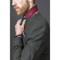 Terno masculino Joshua de 3 peças em tweed verde, corte slim.