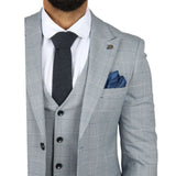 Terno masculino Mark azul claro de 3 peças com estampa xadrez em tweed e corte sob medida.