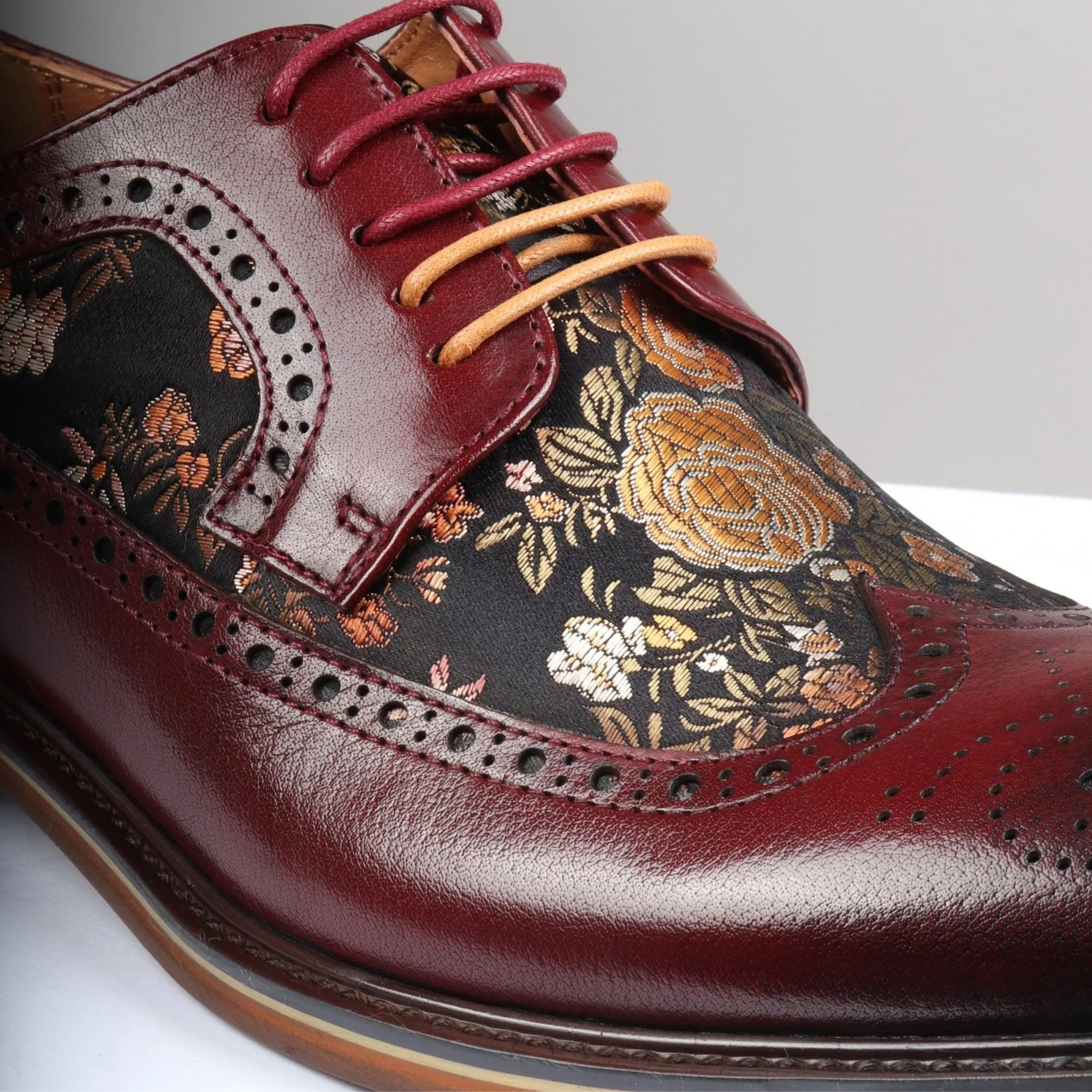 Ross - Sapatos Brogue Masculinos em Couro Vermelho com Estampa Floral