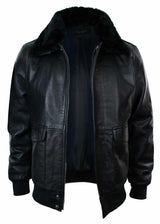 Jaqueta de aviador estilo bomber masculina em couro com gola de pele verdadeira, nas cores preto e marrom.