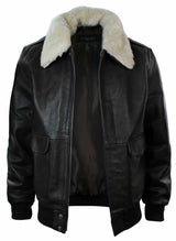 Jaqueta de aviador estilo bomber masculina em couro com gola de pele verdadeira, nas cores preto e marrom.
