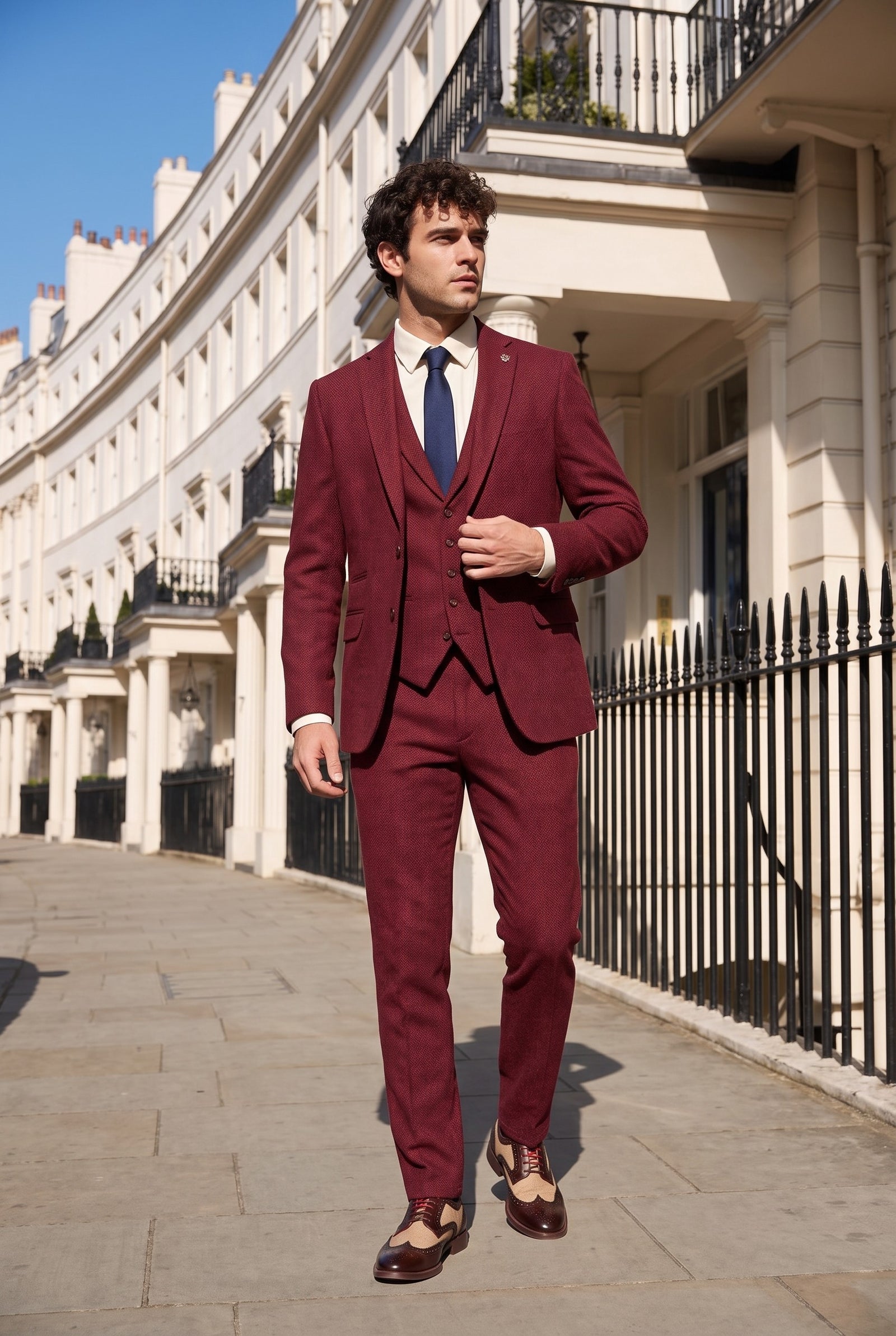 Look #508 styled with Terno masculino de tweed de 3 peças em espinha de peixe na cor vinho - STZ11