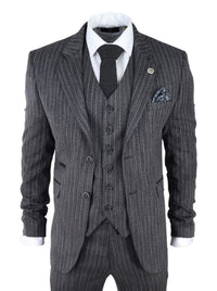 Terno masculino de 3 peças em tweed cinza com risca de giz e espinha de peixe