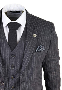 Terno masculino de 3 peças em tweed cinza com risca de giz e espinha de peixe