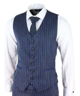 Terno masculino de 3 peças em tweed azul com risca de giz e espinha de peixe