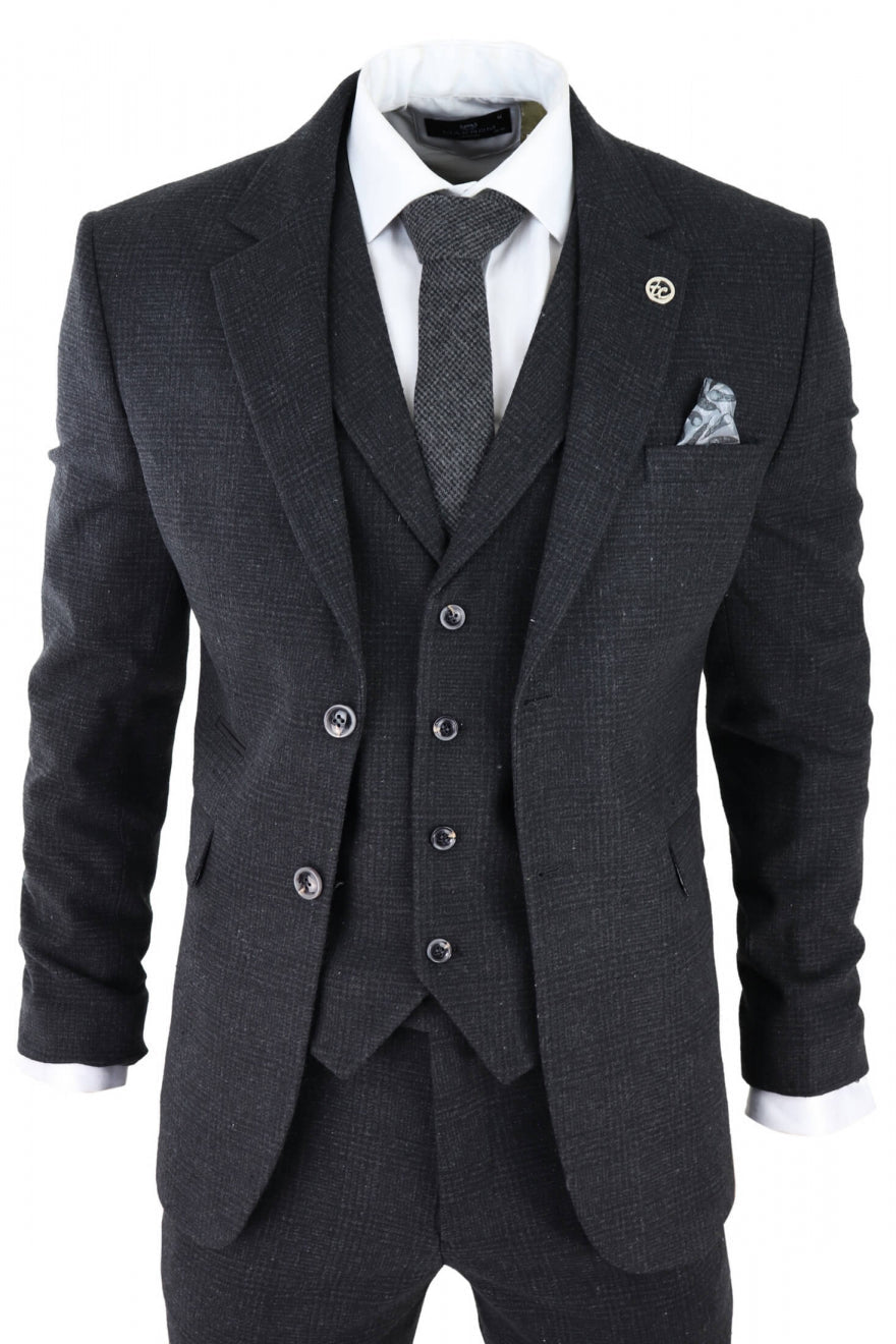Terno masculino preto de três peças com estampa xadrez Glen