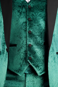 Smoking de casamento masculino AK-25 verde esmeralda de três peças em veludo com lapelas pretas.