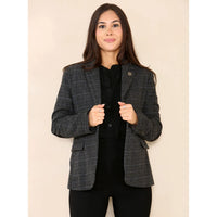 Terno feminino cinza com blazer xadrez de tweed