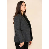 Terno feminino cinza com blazer xadrez de tweed