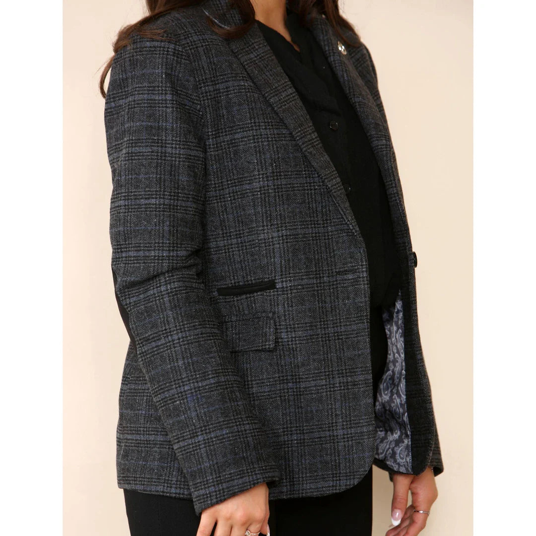 Terno feminino cinza com blazer xadrez de tweed