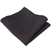 Conjunto de gravata e lenço de bolso masculino em tweed cor ameixa com padrão espinha de peixe