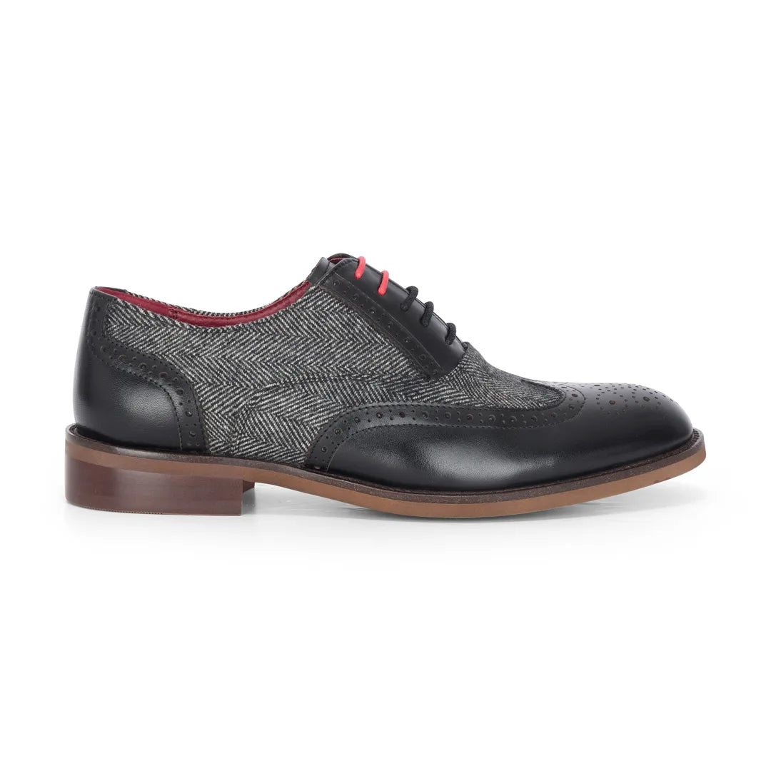Albert - Sapatos Brogue Masculinos em Couro Preto com Detalhes em Tweed