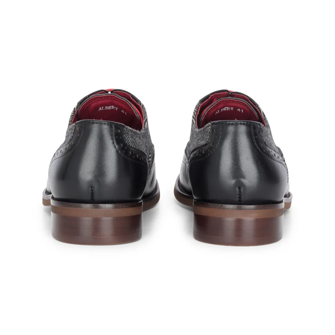 Albert - Sapatos Brogue Masculinos em Couro Preto com Detalhes em Tweed