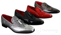 Sapatos masculinos elegantes para festa, com borlas brilhantes, nas cores vermelho, prata e preto, estilo slip-on, em couro envernizado.