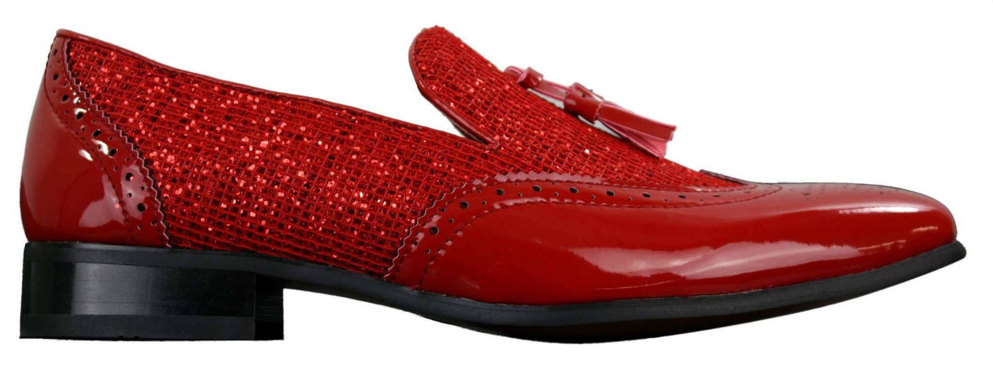 Sapatos masculinos elegantes para festa, com borlas brilhantes, nas cores vermelho, prata e preto, estilo slip-on, em couro envernizado.