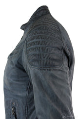 Jaqueta masculina de couro legítimo lavado, corte slim, estilo retrô, com zíper, nas cores marrom-claro e azul urbano-zulu.