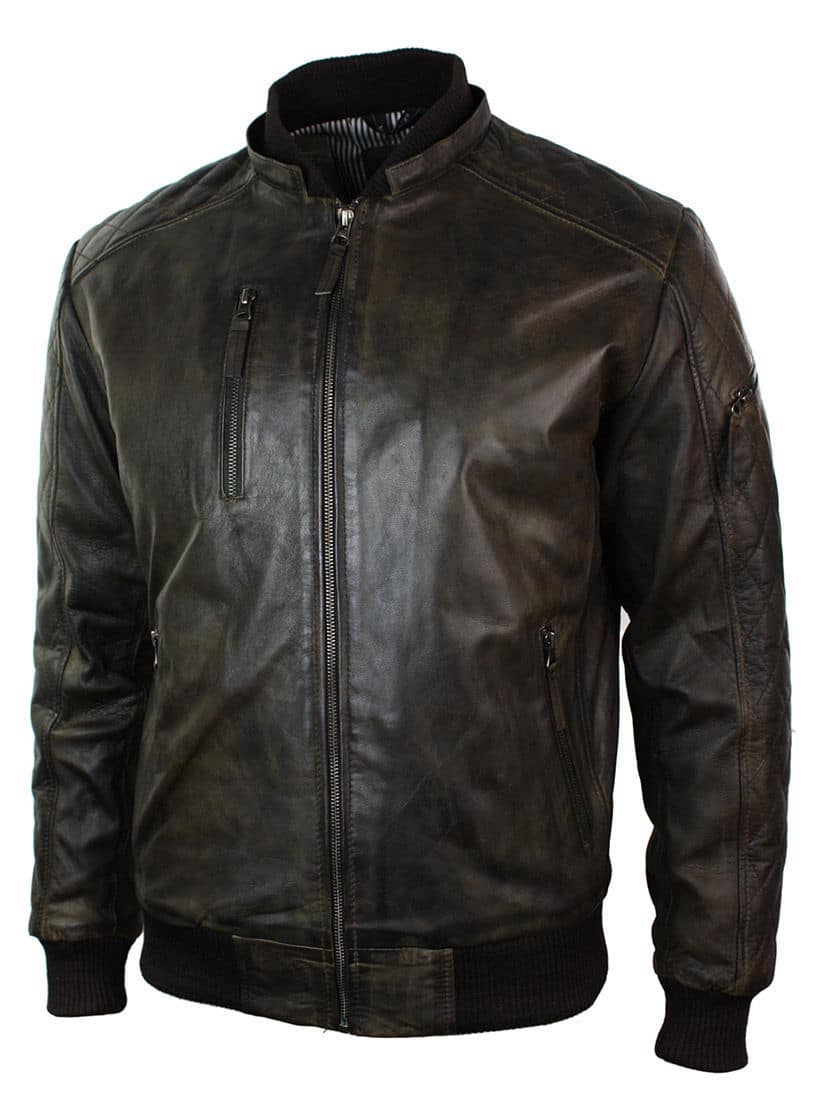 Jaqueta bomber masculina de couro marrom lavado com efeito desgastado, capuz removível e acolchoada.